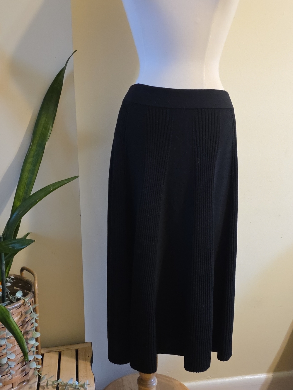 SPANNER Knit Ribbed Flared Pull On Skirt - XL ( EUC)